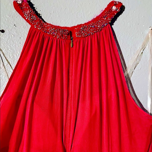 Sleeveless halter top with beaded neck line long casual dress - Picture 7 of 9